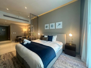 Business Bay Modern studio with a Pool view at DAMAC Maison Prive